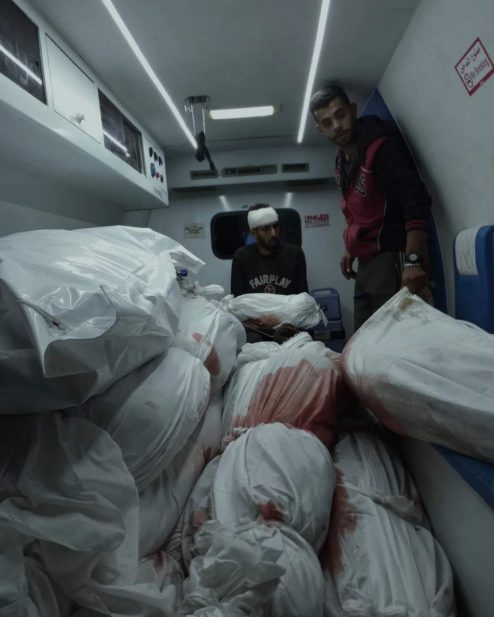 جثامين شهداء مجزرة الاحتلال في مخيم النصيرات وسط قطاع غزة