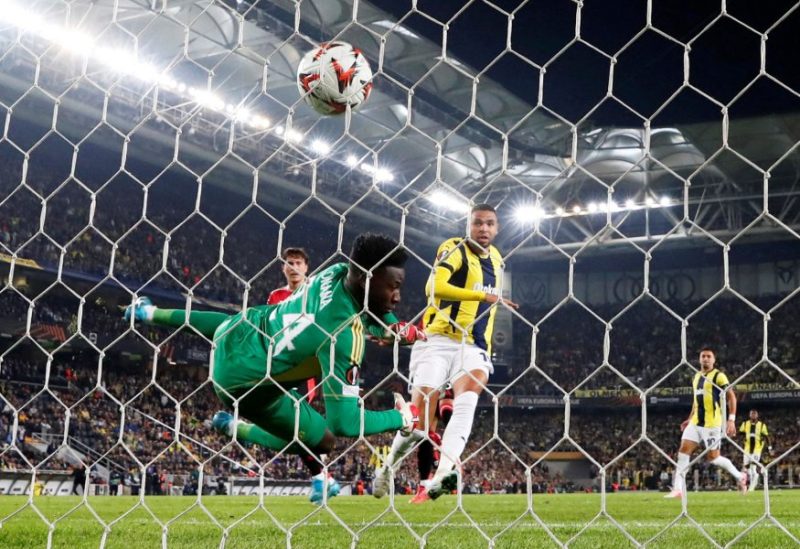 الدوري الأوروبي - فنربخشة ضد مانشستر يونايتد (رويترز)