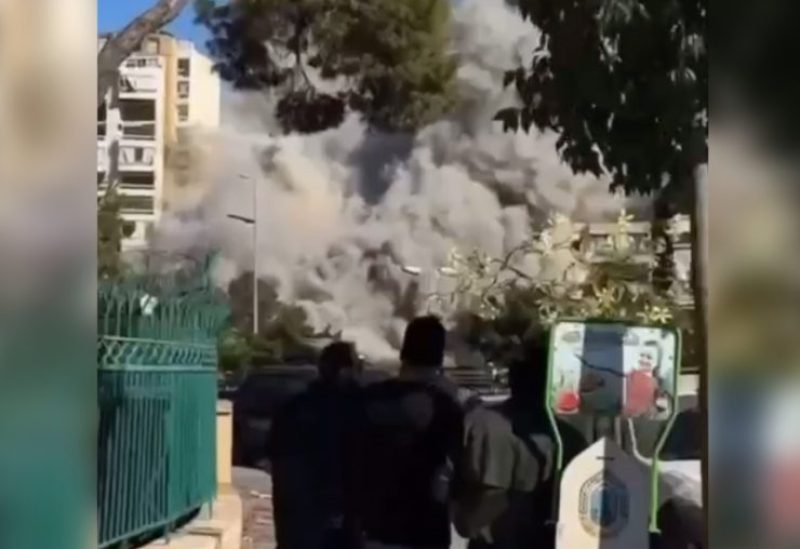 مشهد من الغارة الإسرائيلية على محيط منطقة الطيونة بالضاحية الجنوبية