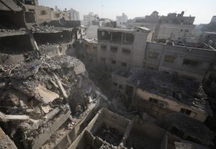 دمار كبير في غزة جراء الغارات الاسرائيلية. 22 نوفمبر/تشرين الثاني 2024. رويترز