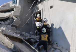انتشال شهداء بفقصف النظام على ريف إدلب - الدفاع المدني
