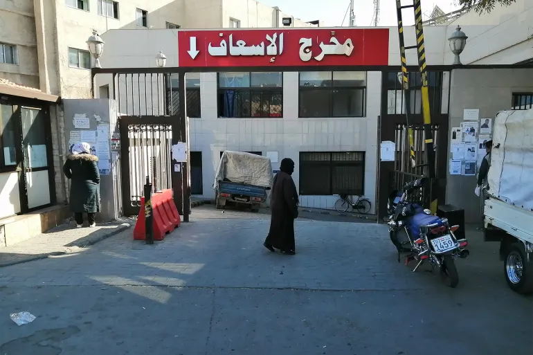 مدخل قسم الإسعاف بمستشفى المجتهد (الجزيرة)