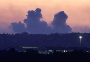 الدخان يتصاعد فوق شمال قطاع غزة، بعد قصف إسرائيلي، 22 ديسمبر/كانون الأول 2024. رويترز