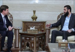 أحمد الشرع وموفد الخارجية البريطانية