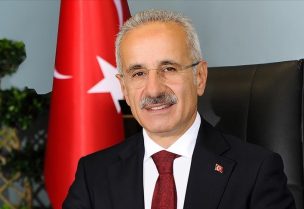 وزير النقل والبنية التحتية التركي، عبد القادر أورال أوغلو