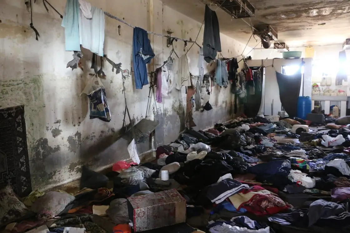 صور من سجن البالونة في حمص - العربية