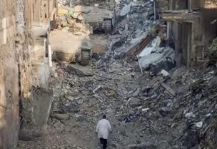 آخر صورة للدكتور حسام أبو صفية قبل اعتقاله من قبل جيش الاحتلال الإسرائيلي (مواقع التواصل)