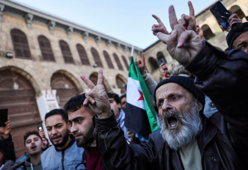 المسجد الأموي وسط العاصمة دمشق في أول جمعة بعد سقوط الأسد - رويترز