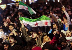 احتفالات رأس السنة الجديدة، بعد الإطاحة بالرئيس السوري بشار الأسد، في دمشق، سوريا، 1 يناير/كانون الثاني 2025. رويترز