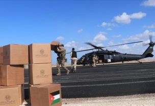 الأردن يطلق جسرا جويا إلى غزة