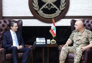 المبعوث الأميركي آموس هوكشتاين وقائد الجيش جوزاف عون في اليزرة