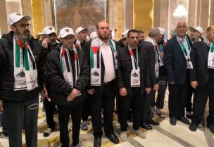 الاحتفال بتحرير 70 أسيرا فلسطينيا في القاهرة بحضور قادة الفصائل الفلسطينية (الجزيرة)