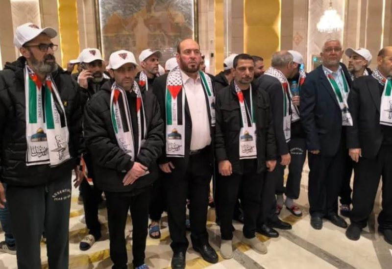 الاحتفال بتحرير 70 أسيرا فلسطينيا في القاهرة بحضور قادة الفصائل الفلسطينية (الجزيرة)