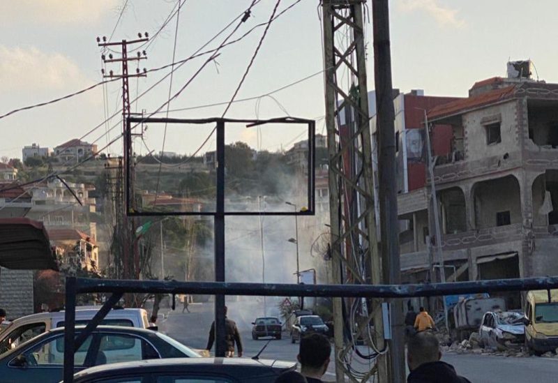 غارة من مسيرة إسرائيلية على سيارة من نوع "هيونداي" أثناء مرورها على طريق بلدة كونين الجنوبية