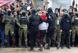 صفقة تبادل الرهائن والأسرى بين حماس وإسرائيل. رويترز