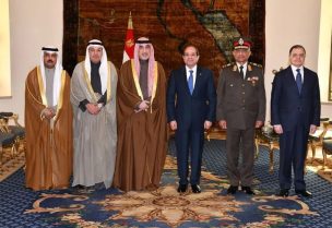 عبد الفتاح السيسي مع فهد يوسف سعود الصباح، النائب الأول لرئيس مجلس الوزراء وزير الدفاع والداخلية بدولة الكويت