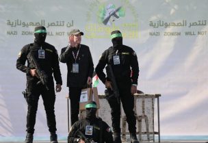 حماس تسلم الرهينة الإسرائيلي الأميركي كيث سيغال للصليب الأحمر‎