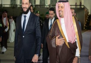 الرئيس السوري أحمد الشرع و نائب أمير منطقة مكة المكرمة الأمير سعود بن مشعل بن عبدالعزيز