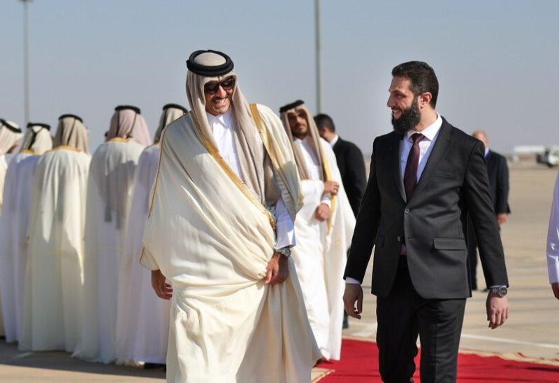 أمير قطر الشيخ تميم بن حمد آل ثاني والرئيس السوري أحمد الشرع.