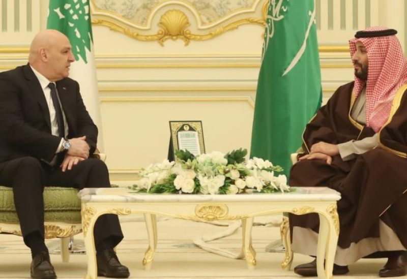 لبنان – ولي العهد السعودي يجدد الدعم للبنان خلال اتصال هاتفي مع الرئيس عون لبنان – ولي العهد السعودي يجدد الدعم للبنان خلال اتصال هاتفي مع الرئيس عون