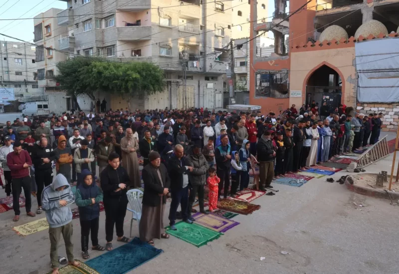 الغزيون في عيد الفطر - 30 مارس 2025 - فرانس برس