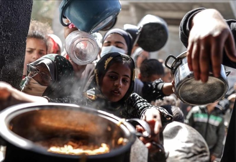 حكومة غزة تحذر من كارثة إنسانية