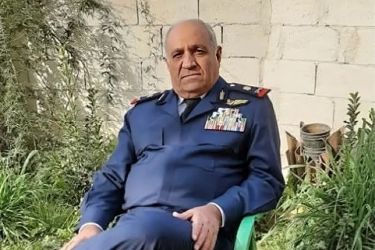 اللواء عبد الوهاب عثمان قائد عمليات مطار حماة العسكري في نظام الأسد (مواقع التواصل)