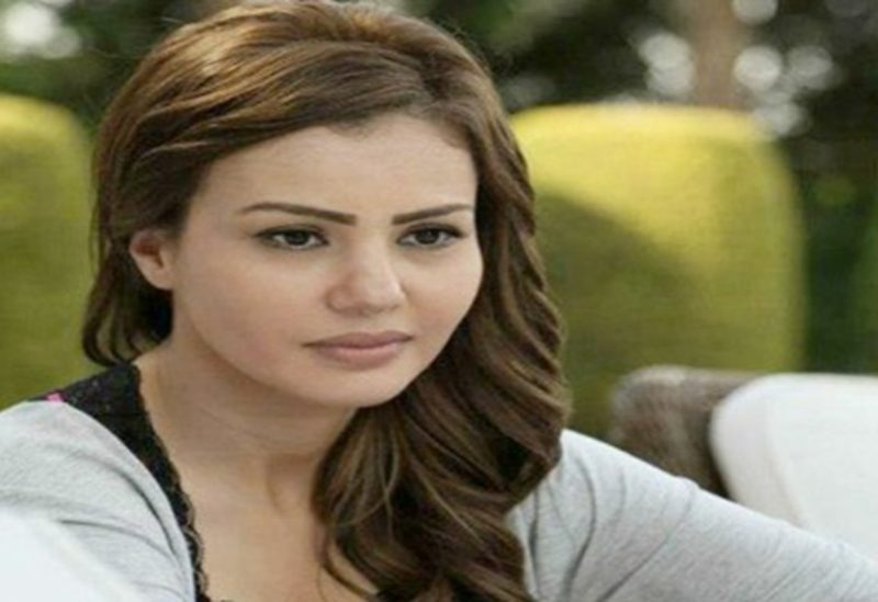 الفنانة المصرية دينا فؤاد