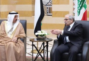 الرئيس سلام خلال استقباله رئيس المجلس الوطني الاتحادي في دولة الإمارات العربية المتحدة صقر الغباش