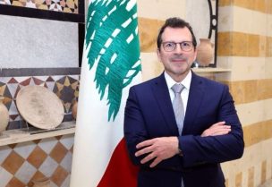 وزير المهجرين ووزير الدولة لشؤون التكنولوجيا كمال شحادة