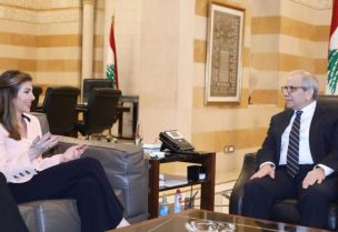 رئيس مجلس الوزراء نواف سلام خلال استقباله نائبة المبعوث الأميركي الى الشرق الأوسط السيدة مورغان أورتاغوس