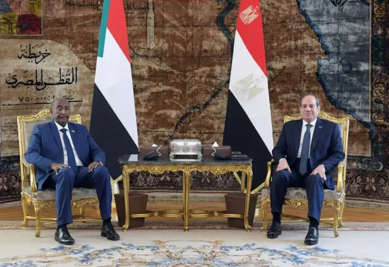 السيسي يستقبل البرهان