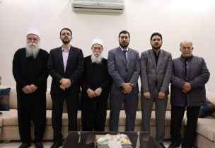 مشاركة مدير مديرية الشؤون السياسية في ريف دمشق الأستاذ أحمد طعمة، ومدير منطقة الغوطة الشرقية الدكتور محمد علي عامر بصياغة الاتفاق مع وجهاء مدينة جرمانا. سانا