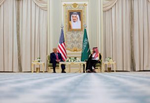 ولي العهد السعودي والرئيس الأمريكي في الرياض