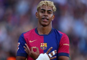 لاعب برشلونة لامين جمال. رويترز