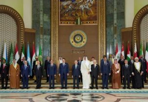 القادة العرب في قمة بغداد (رويترز)