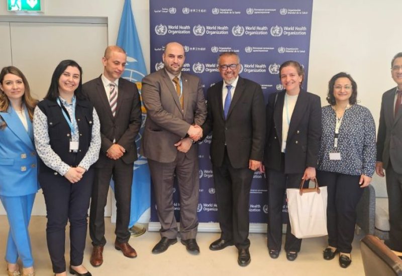 وزير الصحة الدكتور ركان ناصر الدين خلال لقائه مدير عام منظمة الصحة العالمية الدكتور تيدروس غيبريسوس
