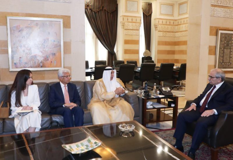 رئيس مجلس الوزراء نواف سلام يستقبل رئيس الصندوق العربي للإنماء الاقتصادي والاجتماعي بدر محمد السعد