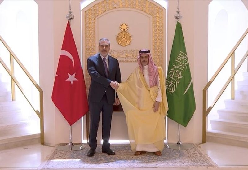 وزير الخارجية التركي هاكان فيدان، ونظيره السعودي فيصل بن فرحان. الأناضول