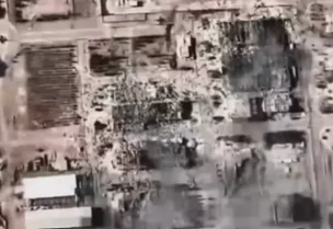 من الصور التي نشرها الجيش الإسرائيلي لما قال إنها لموقع نووي متضرر في أصفهان وسط إيران