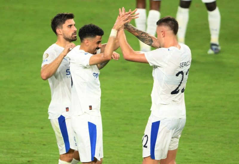 لاعبو الهلال يحتفلون بعد المباراة ضد باتشوكا. رويترز