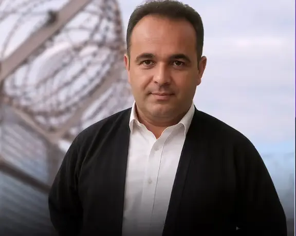 آزاد شجاعي