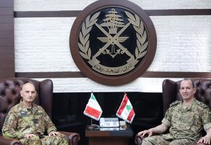 قائد الجيش العماد رودولف هيكل يستقبل قائد الجيش الإيطالي الجنرال لوتشيانو بورتولانو