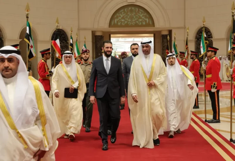 الشرع وصل الكويت الوجهة العربية السابعة منذ توليه منصبه (الإخبارية السورية)