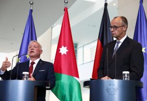 المستشار الألماني فريدريش ميرز وملك الأردن عبد الله يحضران مؤتمراً صحفياً في مقر المستشارية في برلين، ألمانيا، 29 يوليو 2025. رويترز