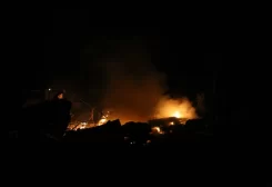 غارات إسرائيلية على مدينة درعا جنوبي سوريا رغم عدم قيام الحكومة السورية بأي تهديد لتل أبيب (الأناضول)