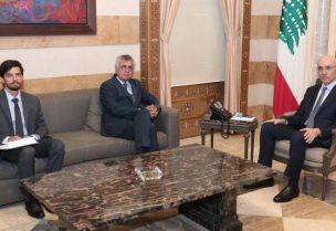 وزير الداخلية والبلديات أحمد الحجار يستقبل سفير البرازيل لدى لبنان تارسيزيو كوستا