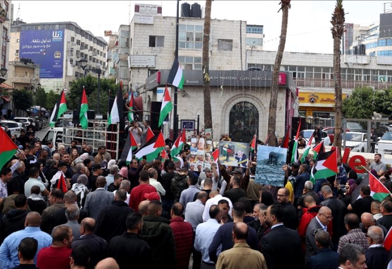 خروج مسيرات لمساندة غزة بالضفة
