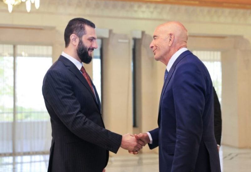 الرئيس السوري أحمد الشرع والمبعوث الأمريكي توم باراك