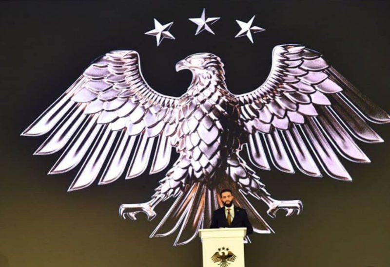 الرئيس السـوري أحمد الشرع خلال مؤتمر إشهار الهوية البصرية الجديدة بقصر الشعب بدمشق